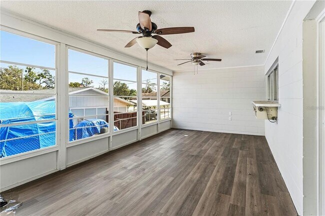 Building Photo - 616 Water Rd