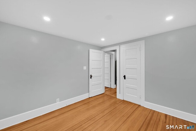 Building Photo - 37 Bushy Hill Rd