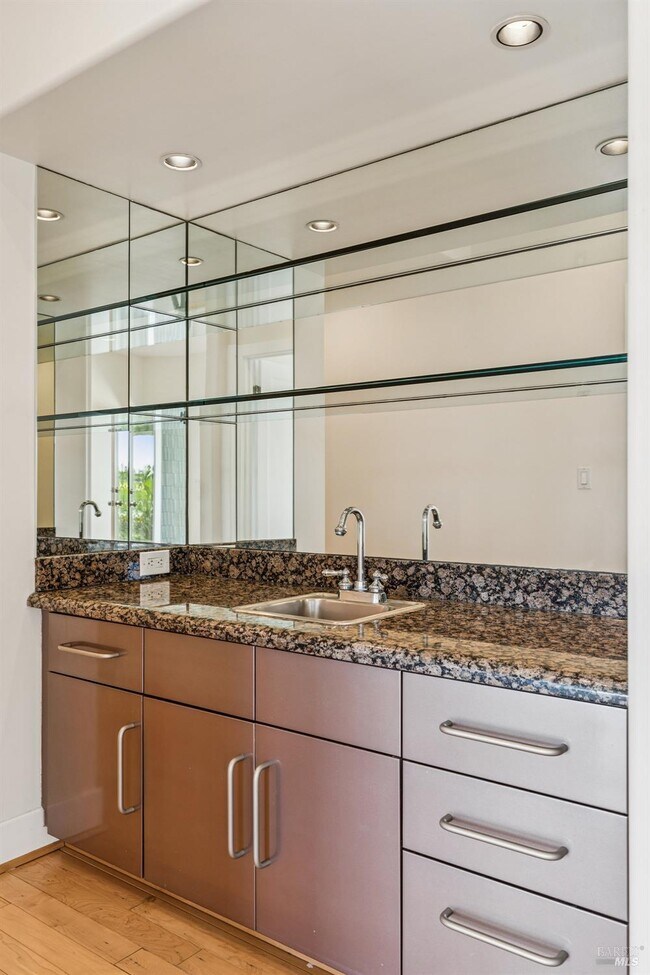 Building Photo - 95 Spring Ln