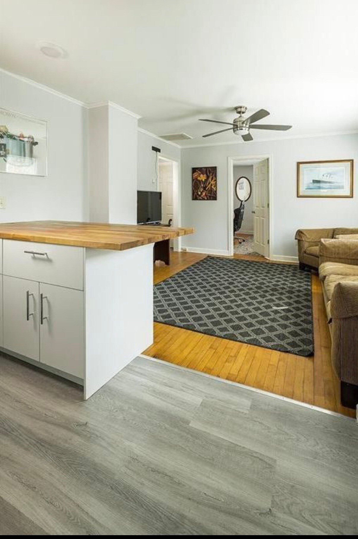 Building Photo - 355 Saint Clair Ave