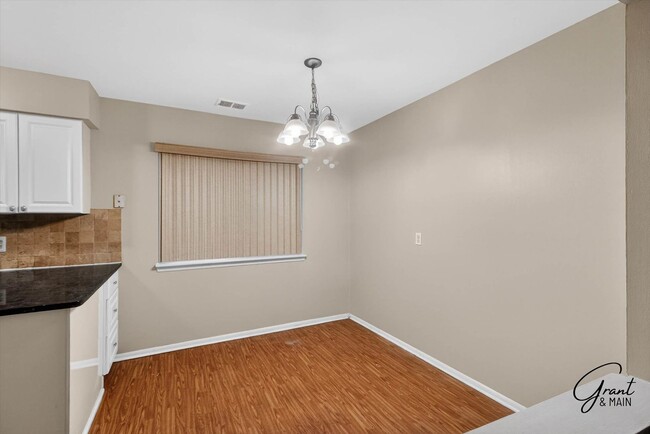 Building Photo - 1 bedroom $1095