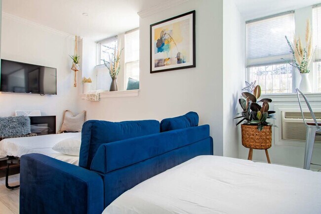 Building Photo - 1901 16th St NW