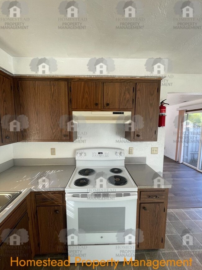 Building Photo - 2691-2693 18th Ave SE