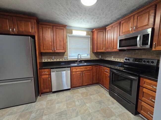 Building Photo - 6957 Bone Creek Dr