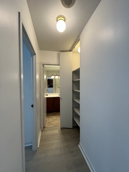 Hallway & linen closet - 211 E Ohio St