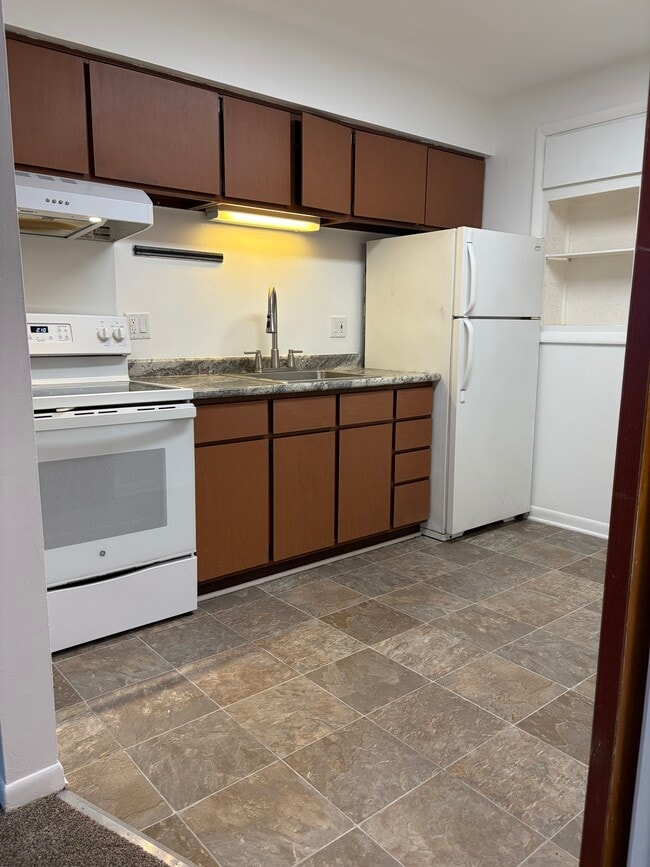 Building Photo - 18 S Julian St