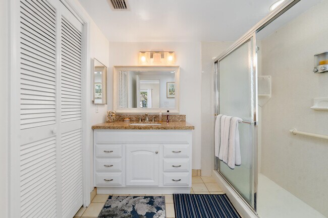 Building Photo - 3000 Conifer Dr