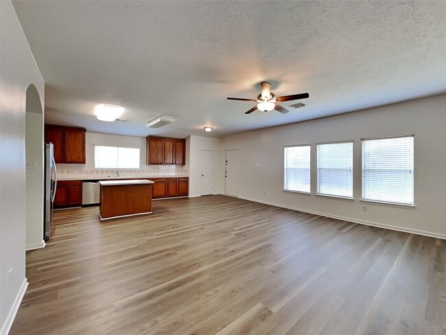 Building Photo - 3043 Crestbrook Bend Ln