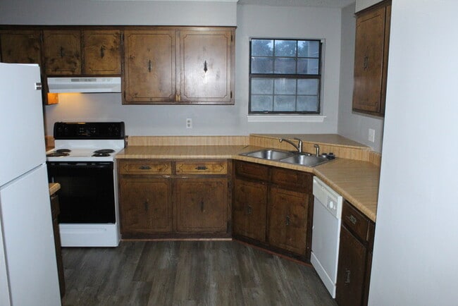 Building Photo - Heart of Evans Ranch Home