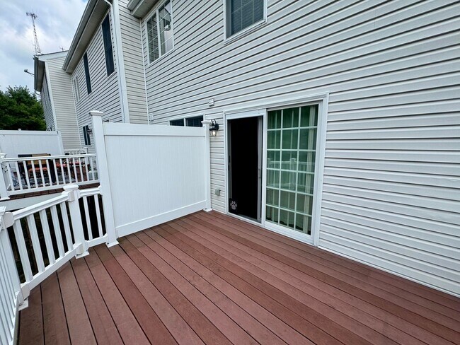 Building Photo - Move-In Ready Wexford Home Featuring Modern Updates and an Attached Two-Car