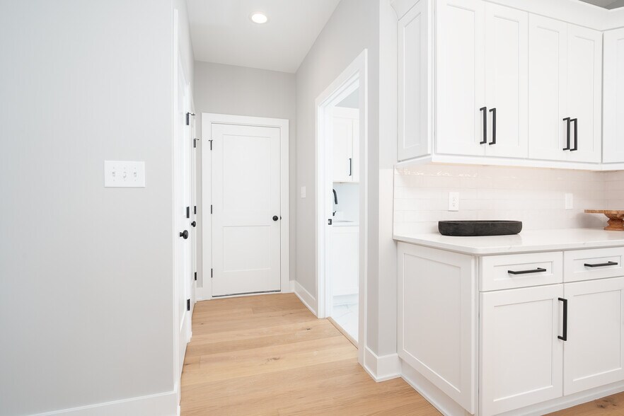 Building Photo - 106 Lincolns Way