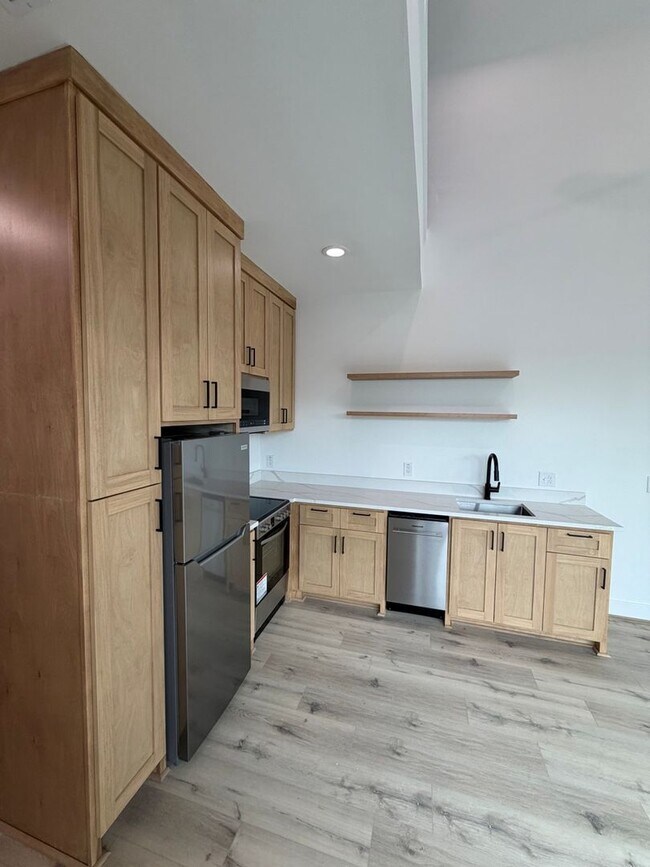 Building Photo - Brand new, Modern 2BR in Houston