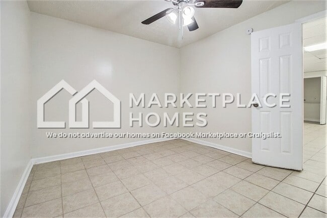 Building Photo - 1145 Mainstreet Valley Dr