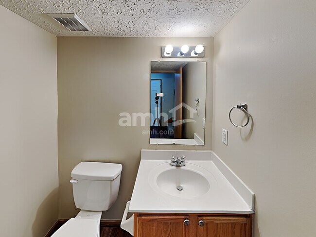 Building Photo - 7754 Jefferson Run