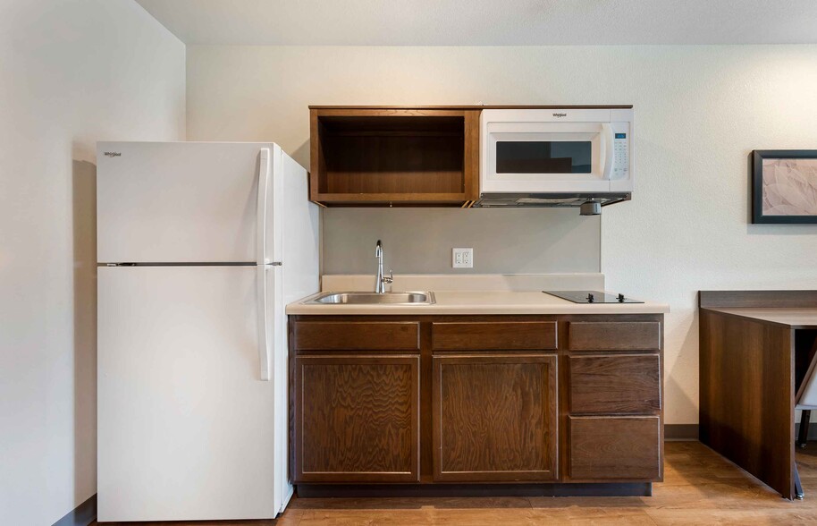 Building Photo - Furnished Studio-Minneapolis - Airport - M...