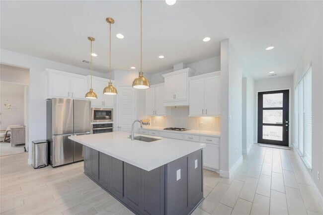 Building Photo - 14525 Kira Ln