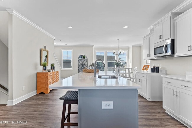 Building Photo - 332 Gannet Pl