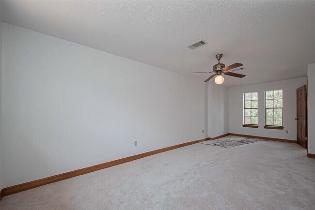 Building Photo - 18307 Champion Forest Dr