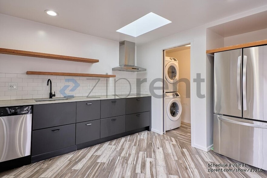 Building Photo - 3713 NE 15th Ave