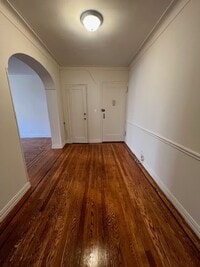 Building Photo - 311 Main St