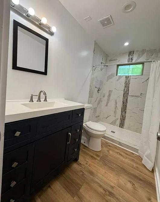 Building Photo - 221 Sheppard Pl