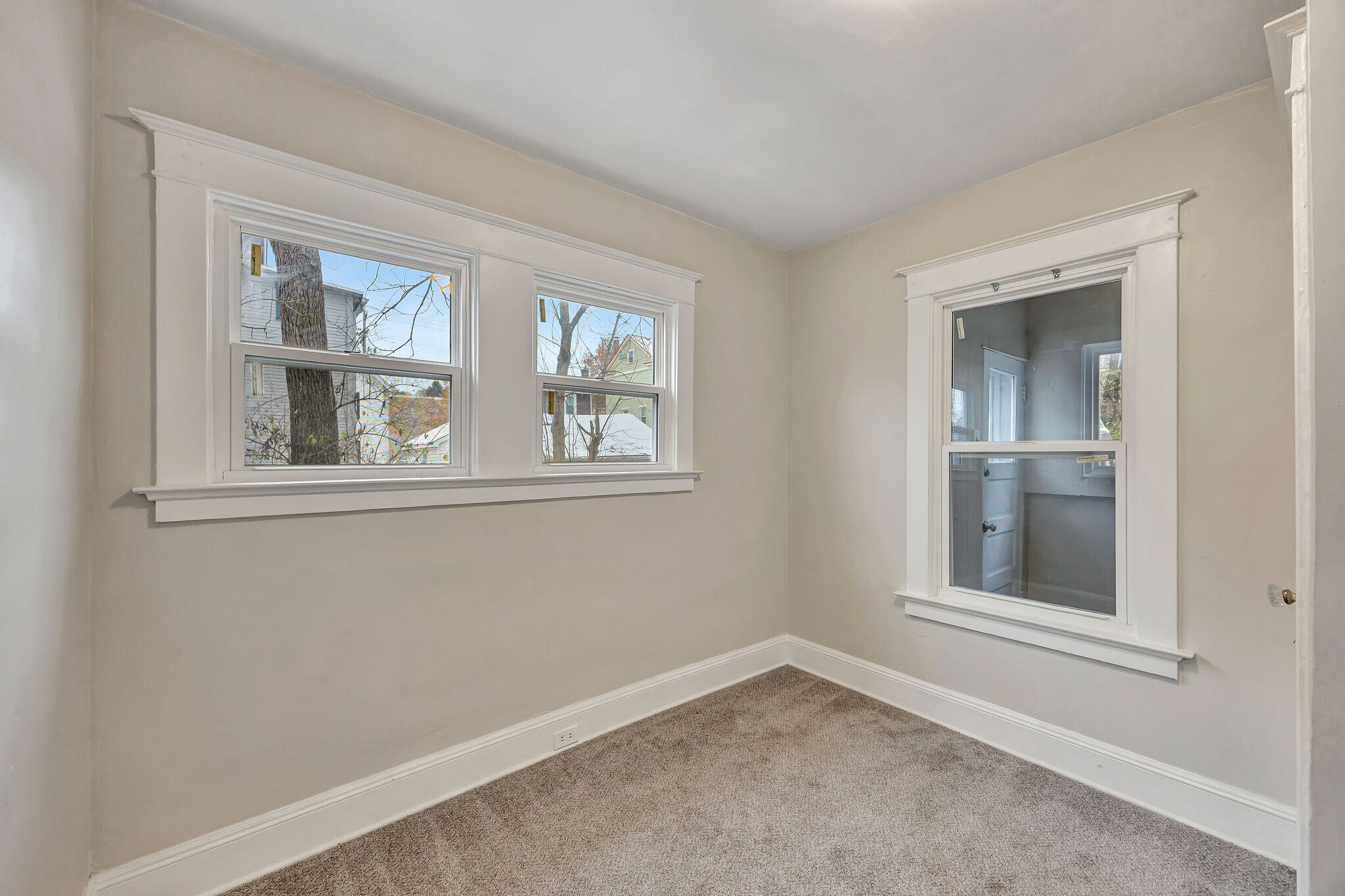 Building Photo - 2241 Hannaford Ave