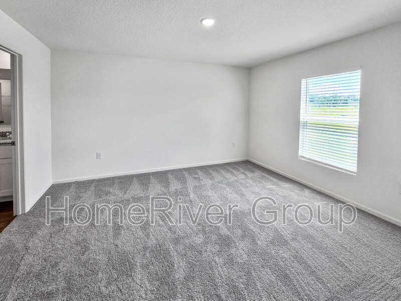 Building Photo - 12965 SE 53rd Ave