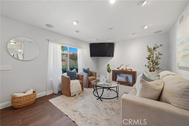 Building Photo - 850 Windwood Dr