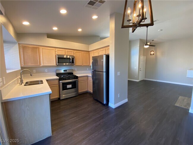 Building Photo - 9712 Panorama Cliff Dr