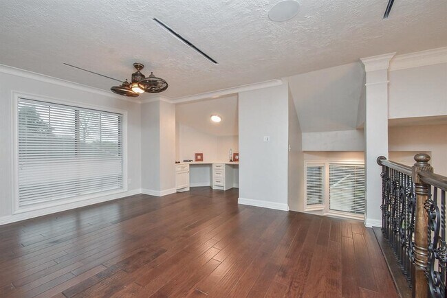 Building Photo - 4526 Lakeside Meadow Dr