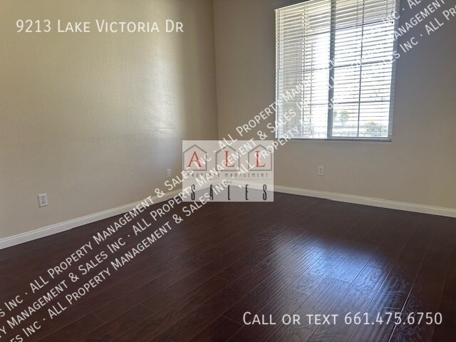 Building Photo - 9213 Lake Victoria Dr