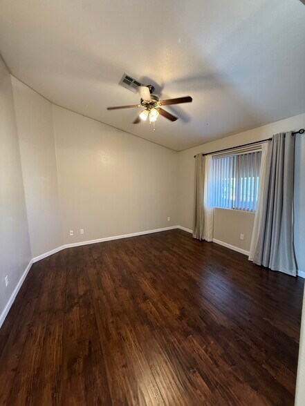 Building Photo - 517 Scenic Terra Dr