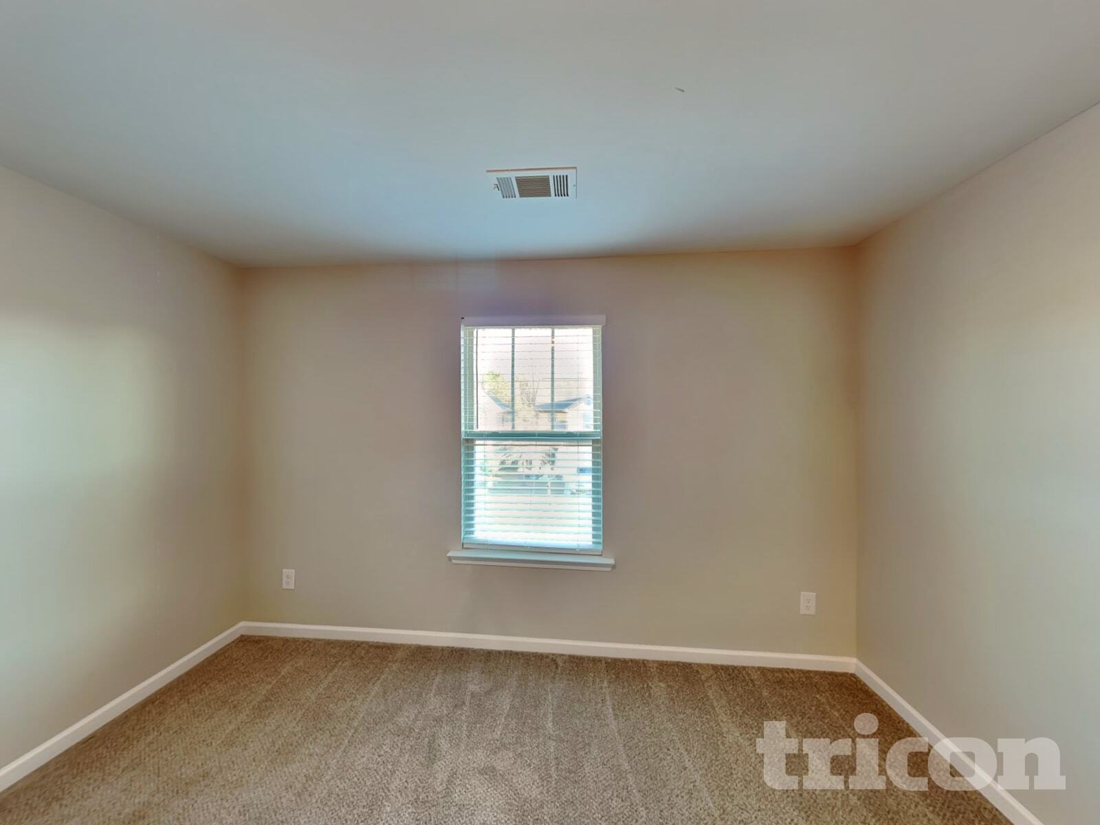 Building Photo - 498 Kirkland Dr