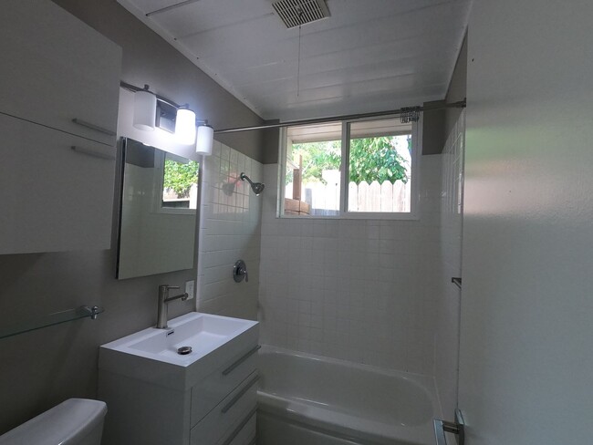 Building Photo - THREE BEDROOM / TWO BATH EICHLER HOME IN G...