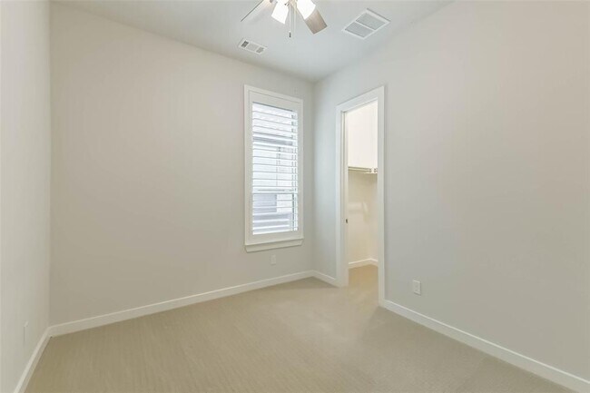 Building Photo - 16643 Texas Hill Country Rd