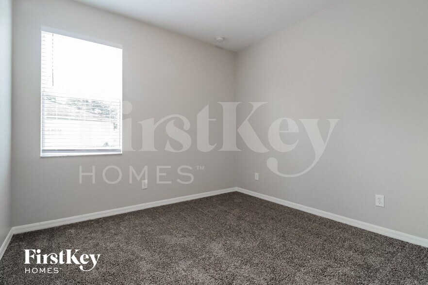 Building Photo - 2796 Grassmoor Loop