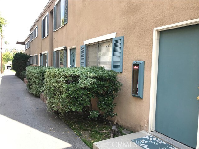 Building Photo - 815 Magnolia Ave