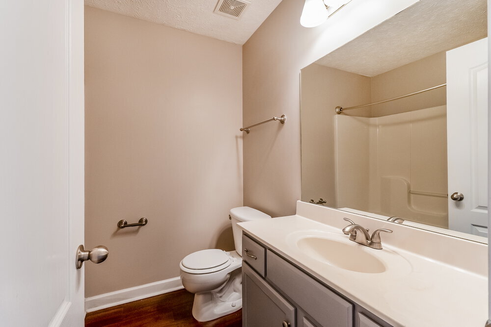 Building Photo - 1625 Beaconcrest Cir