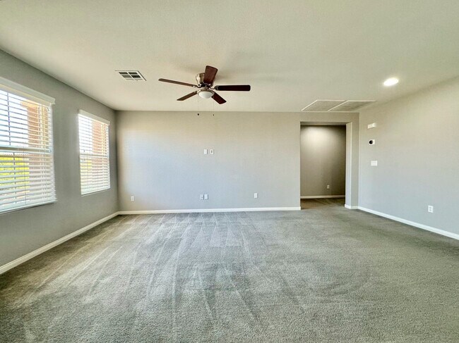 Building Photo - 10544 Pembroke Bay St