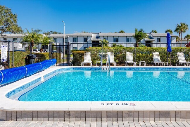 Building Photo - 209 Cypress Ct