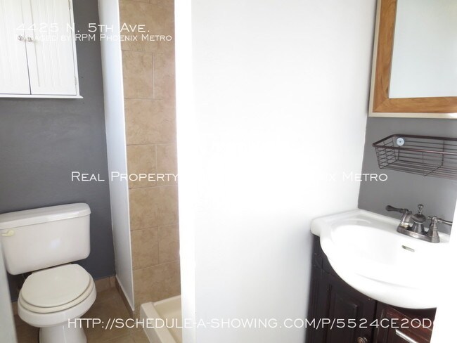 Building Photo - UPTOWN HOME WITH PRIVATE YARD!