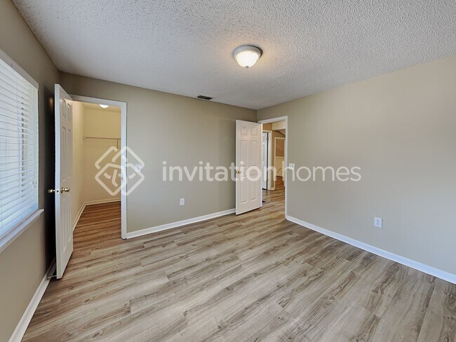 Building Photo - 14309 Lackman Ln