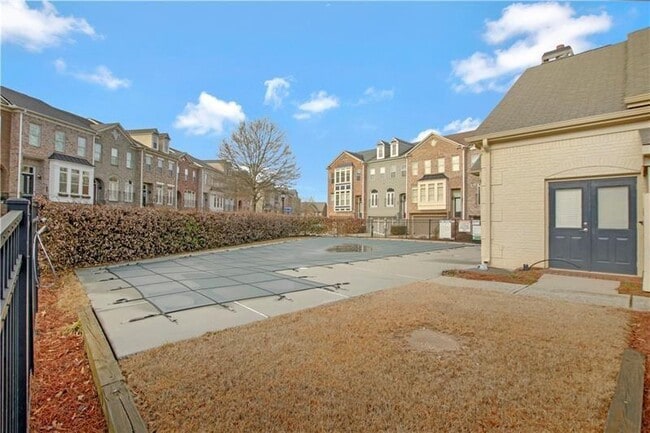 Building Photo - 3382 Vintage Cir SE