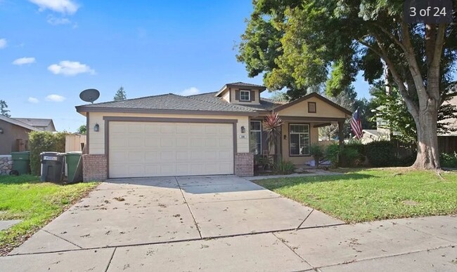 Building Photo - Beautiful Single Story Home Ready To Be Ca...