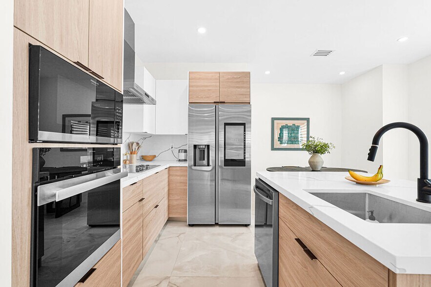 Building Photo - 84 NW 48th St