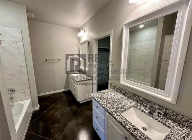 Building Photo - 9904 Hartnett Ct