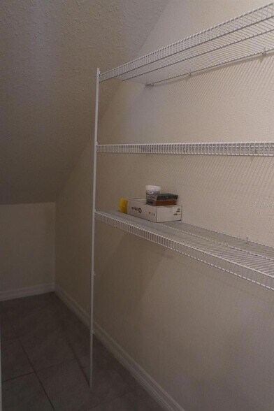 Building Photo - 1882 Red Canyon Dr