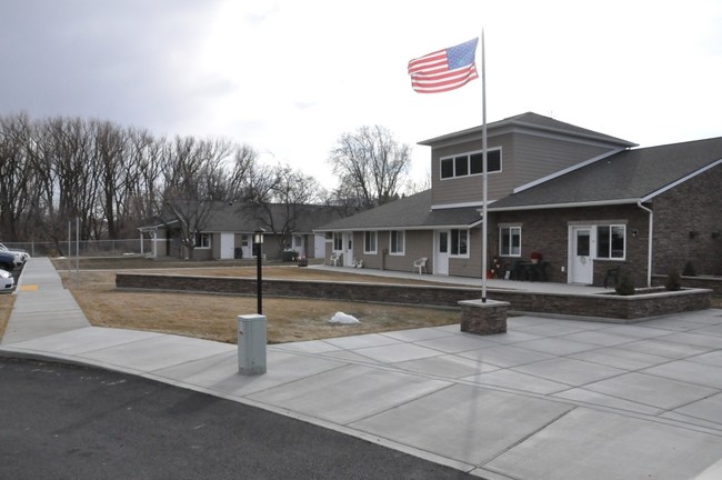 Primary Photo - Elkhorn Village Apartments