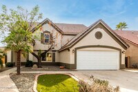 Building Photo - 2425 E Westchester Dr