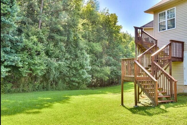 Building Photo - 845 Prairie Ln